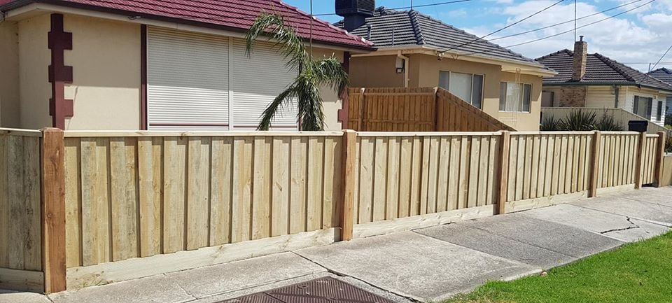 Paling Fence Repairs & Replacements