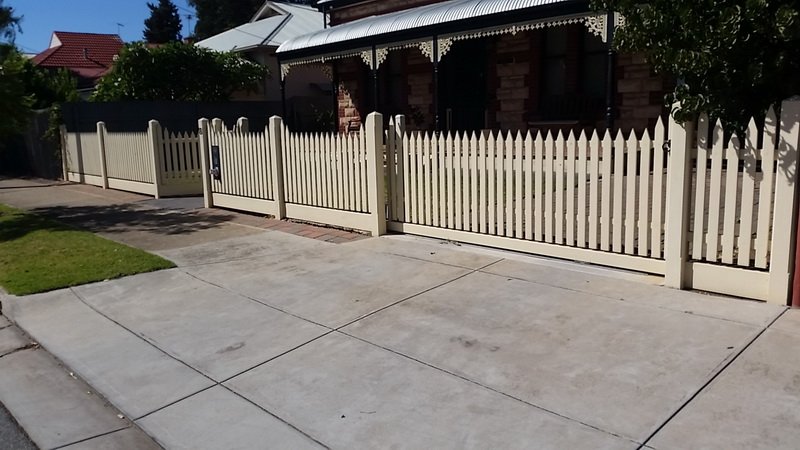 Boundary fencing in Geelong