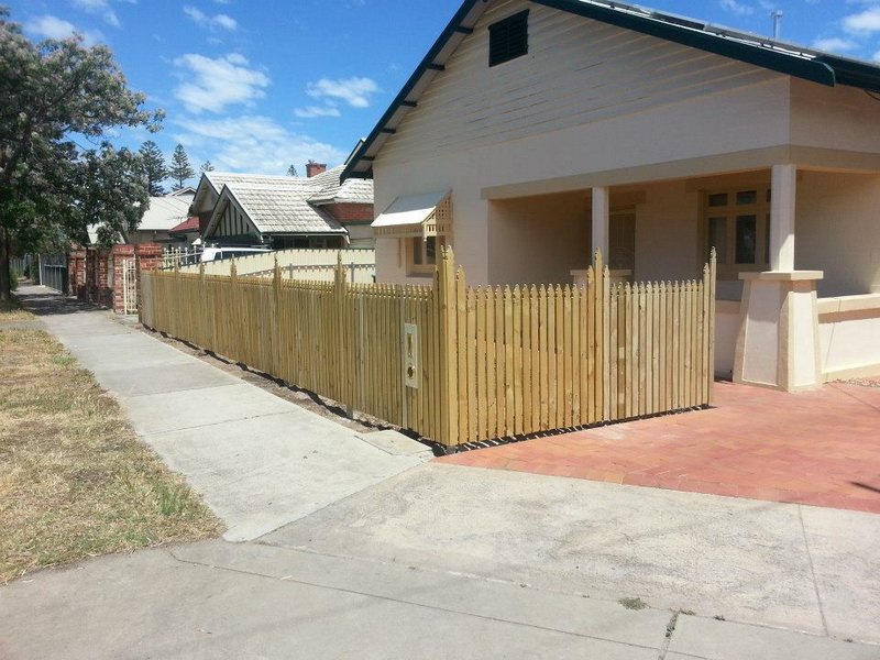 Doug's Fencing - Fencing Geelong