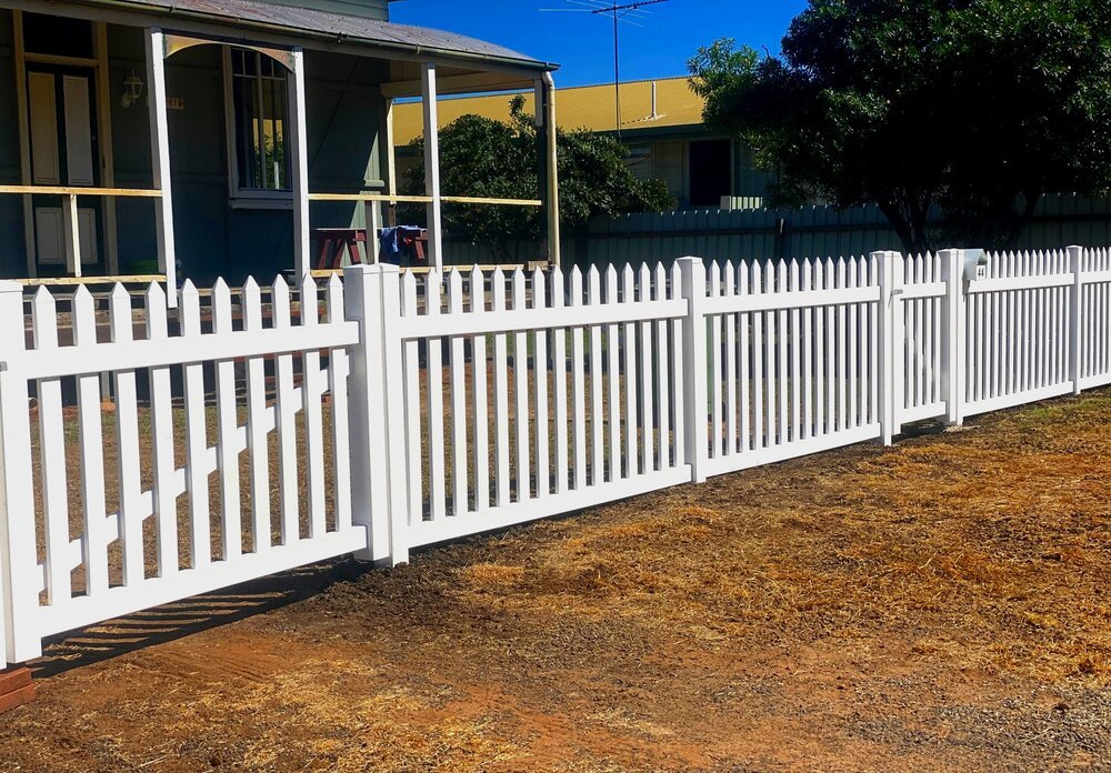 Timber fencing project by Doug’s Fencing Geelong